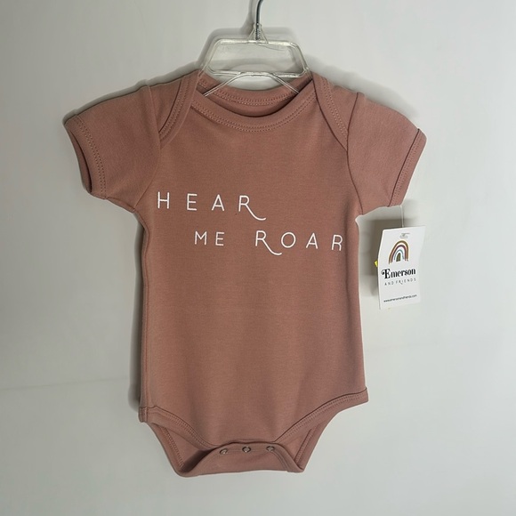 Emerson & Friends Baby Girl Hear me Roar onesie size 
0-3 NWT - Picture 1 of 1